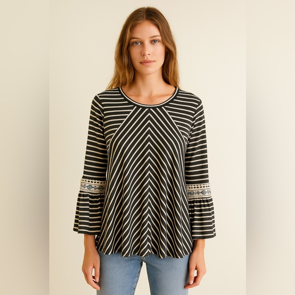 Loralette Black and White Striped Long Sleeve Top